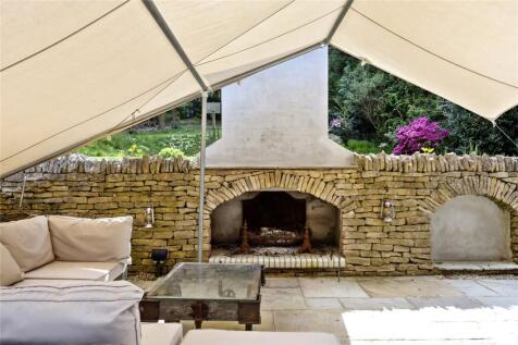 Entertaining Area