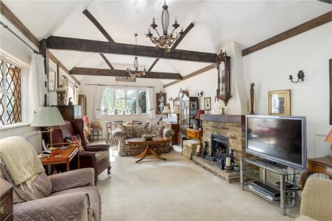 Sitting/Dining Room