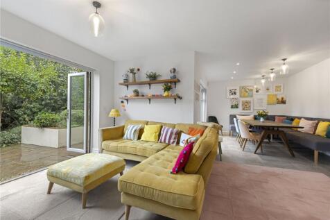 Family/Dining Room