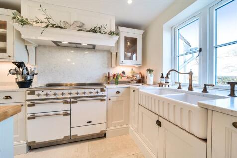 Kitchen/ Breakfast