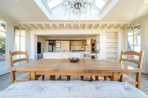 Kitchen/Breakfast Rm
