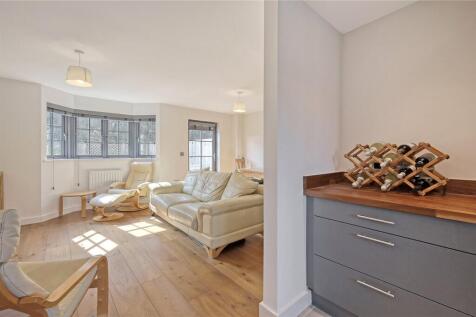 Sitting/ Dining Rm