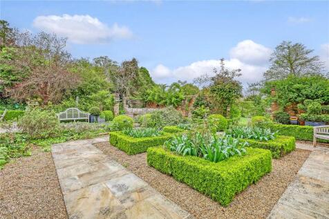Courtyard Garden