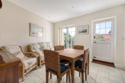 Breakfast Room