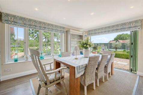 Breakfast Room