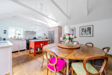Kitchen/ Breakfast