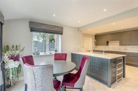 Breakfast Room