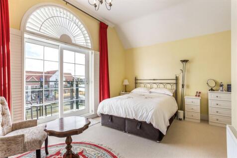 Principal Bedroom