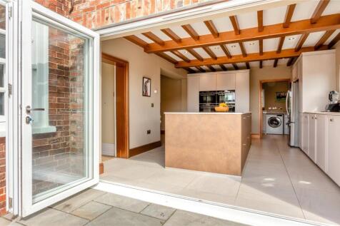 Kitchen/Breakfast