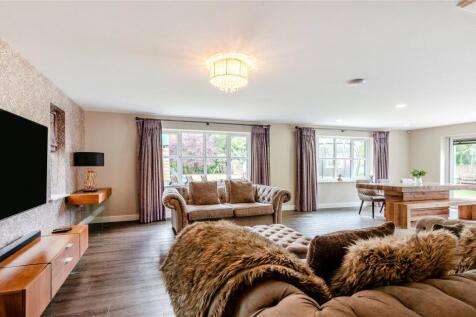 Kitchen/ Family Room