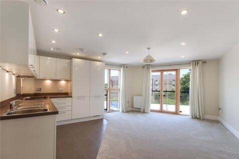 Kitchen/Living Rm