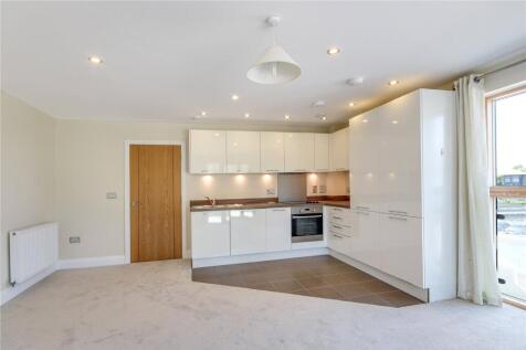Kitchen/Living Rm