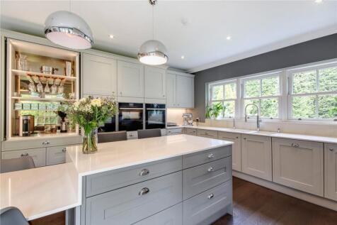 Kitchen/Breakfast Rm