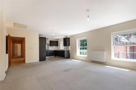 Sitting / Dining Rm