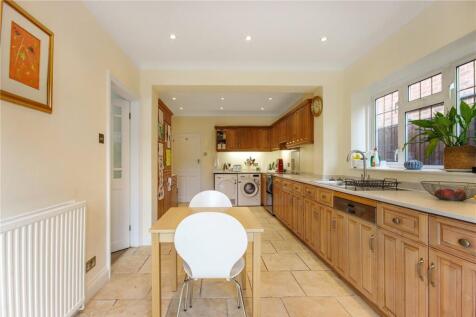 Kitchen/Breakfast Rm