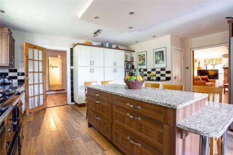 Kitchen/Breakfast Rm