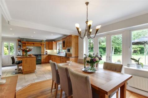 Kitchen/Dining Rm