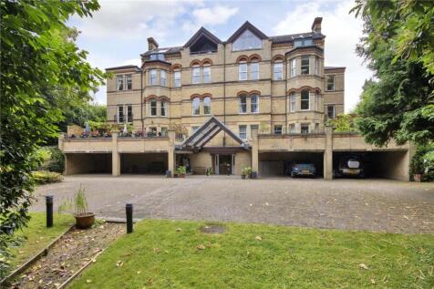 Summerhill Court