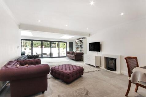 Sitting/Dining Room