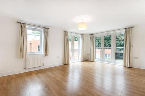 Sitting/Dining Room