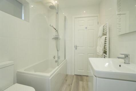 Jack &amp; Jill Bathroom