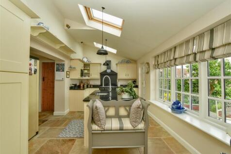 Open Plan Living Dining Kitchen