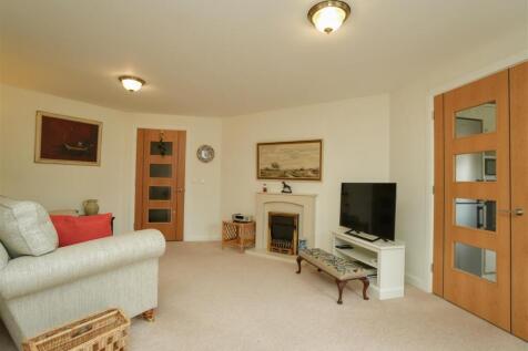 Dining Lounge