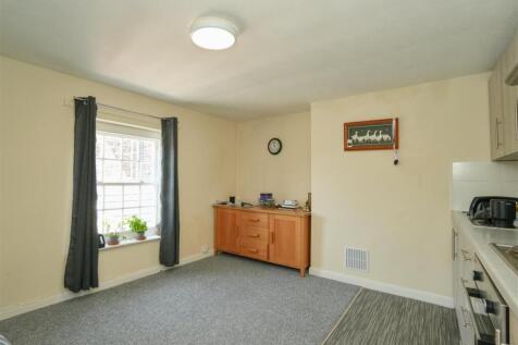 Kitchen / Living Room