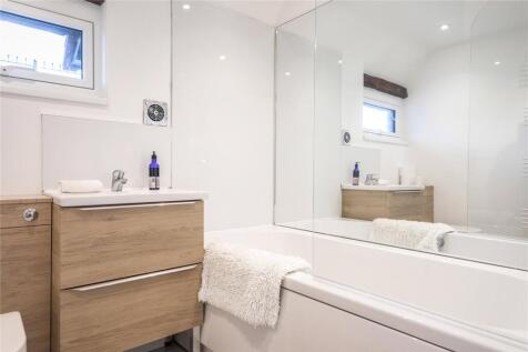 En Suite Bathroom