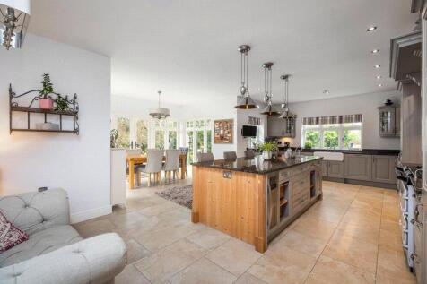 Kitchen/Breakfast
