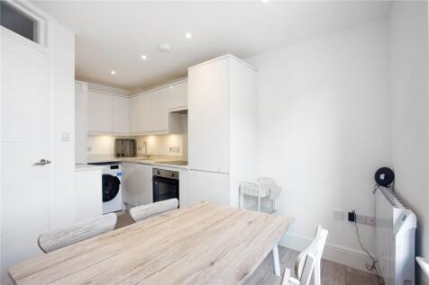Kitchen / Dining