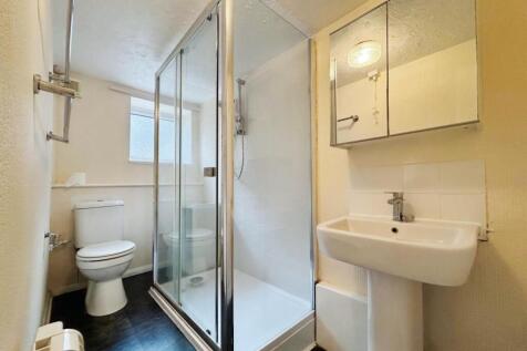 370d6c99-bathroom.jpg