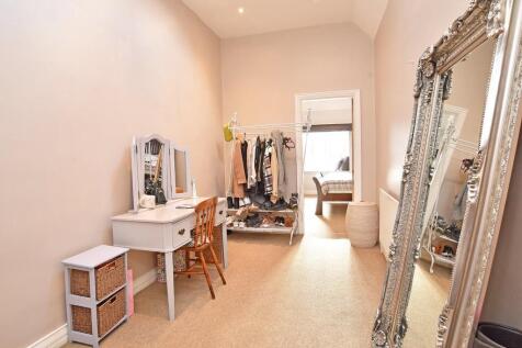 dressing room.jpg