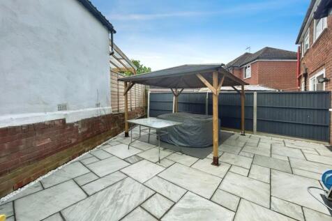 752baed5-Rear 20garden.jpg