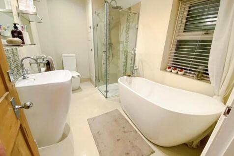 ca297979-NEWBATH.jpg