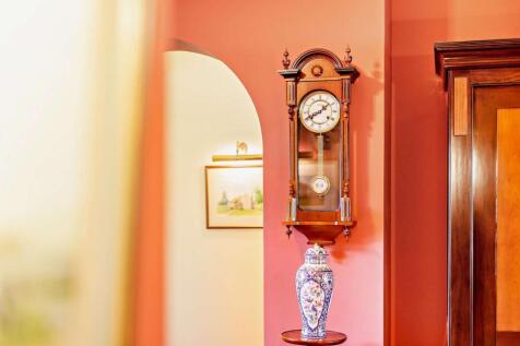 8600583-interior50-800.jpg