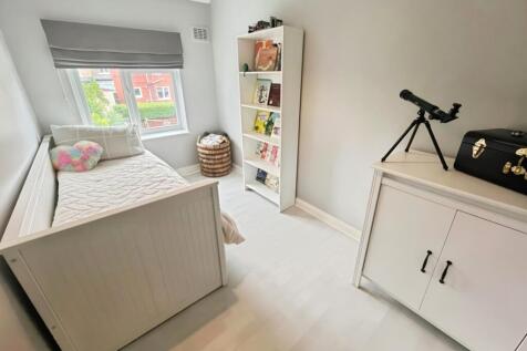 pbox-bedroom-324972.jpg