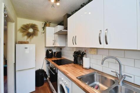 pbox-kitchen-335382.JPG