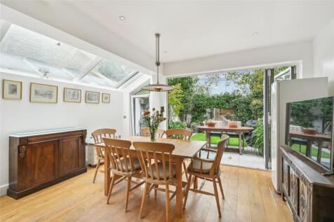 Breakfast Room