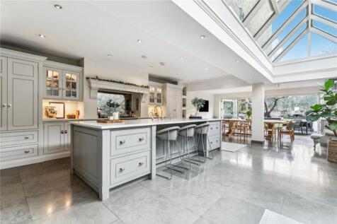 Kithcen/Reception