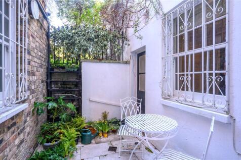 Courtyard Garden
