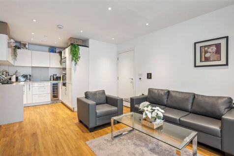 Sitting Room/Kitchen