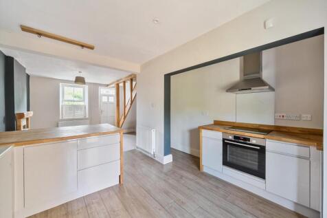 Lounge/ Kitchen