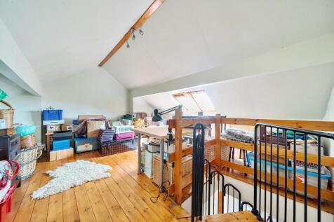 Loft room.jpg
