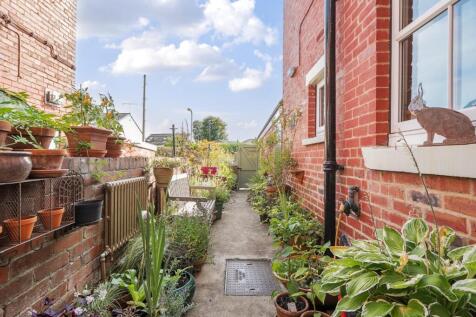 Rear Garden.jpg