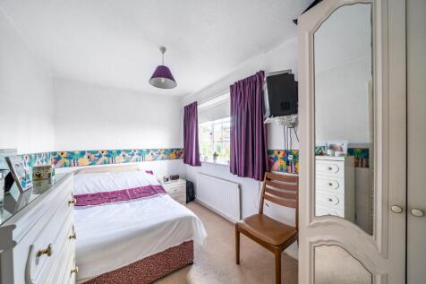 bedroom 3.jpg