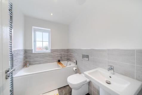 bathroom (2).jpg