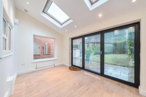 sun room 2.jpg