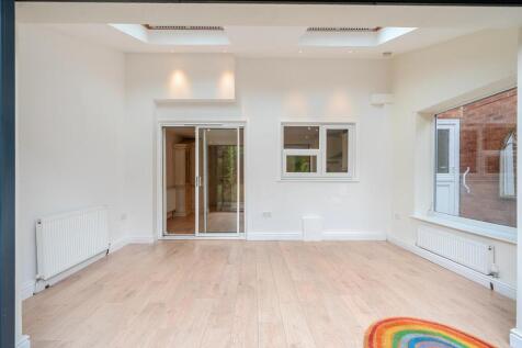 sun room.jpg