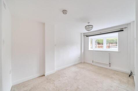 4th bedroom.jpg